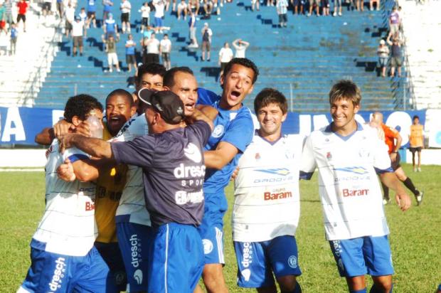 Aimoré vence o Bagé de novo, vai à final da Segundona e está na Divisão de Acesso Miro de Souza/Agência RBS/