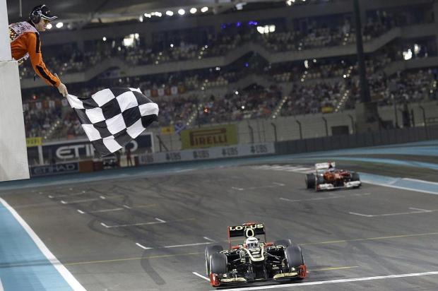 Raikkonen exalta ambiente da Lotus: "Tudo gira em torno das corridas, com menos política" Luca Bruno/AP Raikkonen exalta ambiente da Lotus: "Tudo gira em torno das corridas, com menos política" Luca Bruno/AP