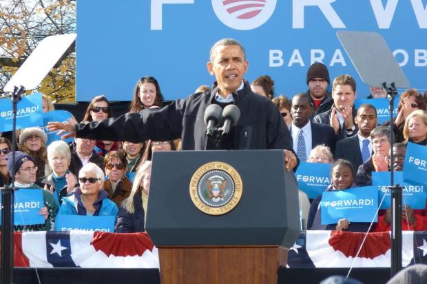 O velho Obama aparece nos 30 minutos de um discurso em New Hampshire Rodrigo Lopes/Agência RBS O velho Obama aparece nos 30 minutos de um discurso em New Hampshire Rodrigo Lopes/Agência RBS