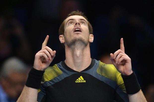 Andy Murray e Novak Djokovic estreiam com vitória no ATP Finals CARL COURT/AFP Andy Murray e Novak Djokovic estreiam com vitória no ATP Finals CARL COURT/AFP