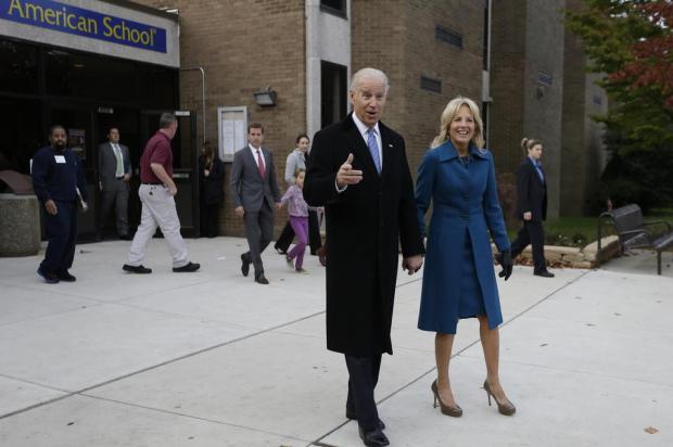Vice de Obama vota em Delaware Matt Rourke/AP Photo