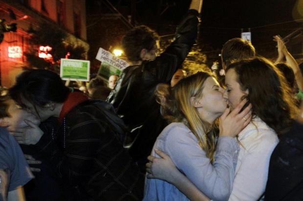 Estados americanos aprovam maconha e casamento gay em referendos regionais Ted S. Warren / AP/