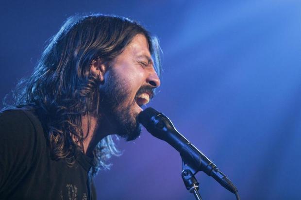Dave Grohl voltará a tocar com o Queens of the Stone Age Matt Sayles/AP