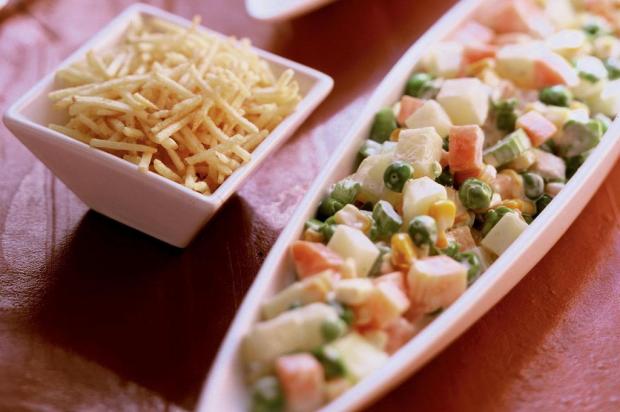Leve, salada de legumes pode servir de acompanhamento Unilever/Divulgação