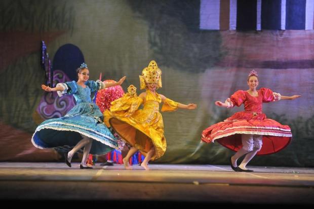 Inscrições para o Festival de Dança de Joinville começam nesta quinta-feira Rodrigo Philipps/Agencia RBS Inscrições para o Festival de Dança de Joinville começam nesta quinta-feira Rodrigo Philipps/Agencia RBS
