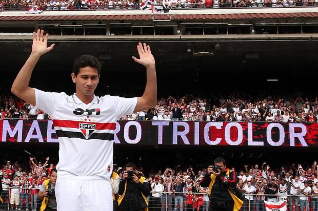 Concorrente no São Paulo, Ganso elogia Jadson: "é um baita jogador" Gaspar Nóbrega/Vipcomm