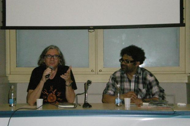 Mesa de debate trata da influência da música na moda Paula Mascarello/Especial Mesa de debate trata da influência da música na moda Paula Mascarello/Especial