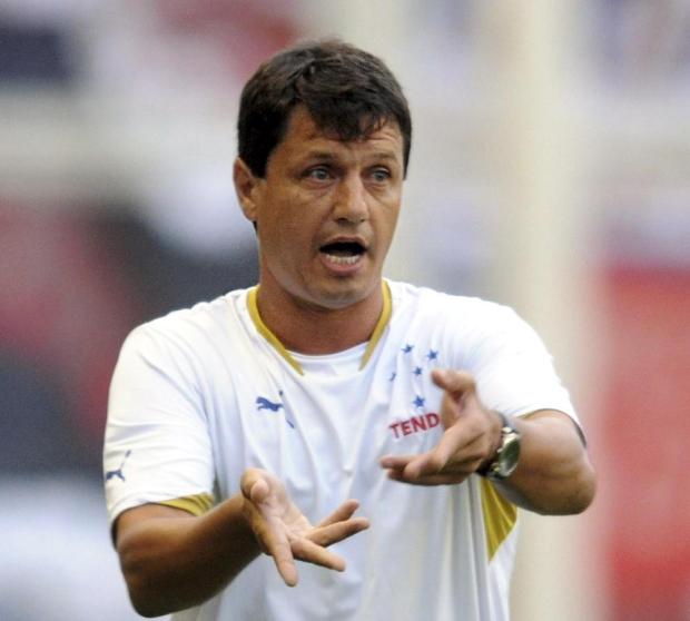 Adilson Batista será apresentado como técnico do Figueira nesta terça-feira Ver Descrição/Agencia RBS Adilson Batista será apresentado como técnico do Figueira nesta terça-feira Ver Descrição/Agencia RBS