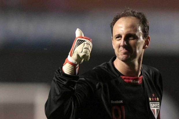 Rogério Ceni renova com o São Paulo até o fim de 2013 Rubens Chiri / saopaulofc.net/ Rogério Ceni renova com o São Paulo até o fim de 2013 Rubens Chiri / saopaulofc.net/