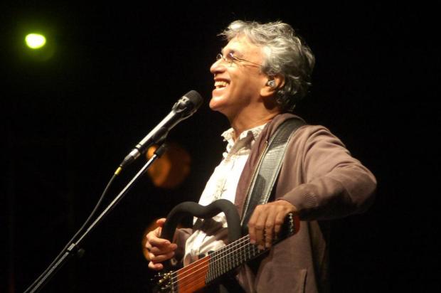 Músicos homenageiam Caetano Veloso antes do Grammy Latino Dulce Helfer/Agência RBS Músicos homenageiam Caetano Veloso antes do Grammy Latino Dulce Helfer/Agência RBS