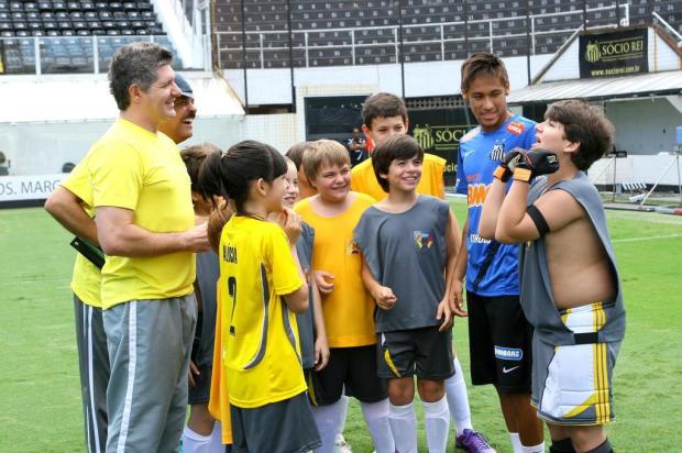 Neymar grava participação na novela 'Carrossel' Lourival Ribeiro/SBT/Divulgação Neymar grava participação na novela 'Carrossel' Lourival Ribeiro/SBT/Divulgação