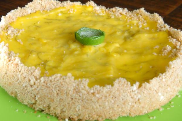 Torta tem massa crocante de biscoito Fernando Gomes/Agencia RBS