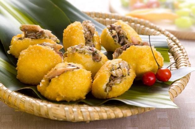 Bolinhos recheados com sardinha são sugestão para o lanche Ver Descrição/Ver Descrição Bolinhos recheados com sardinha são sugestão para o lanche Ver Descrição/Ver Descrição