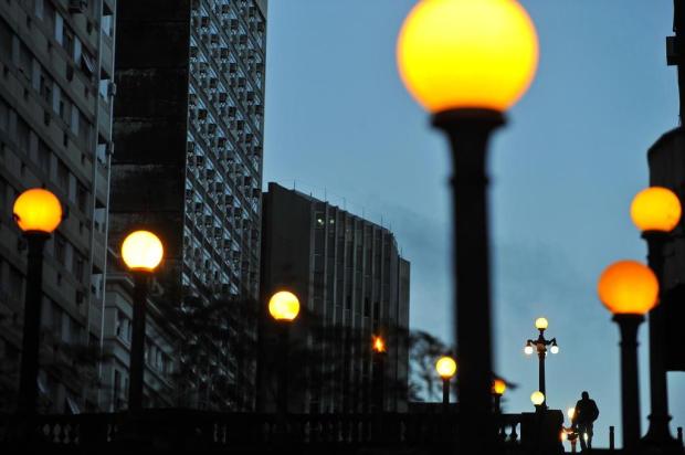 Terça-feira terá temperaturas amenas e chuviscos isolados no leste do Estado Bruno Alencastro/Agencia RBS