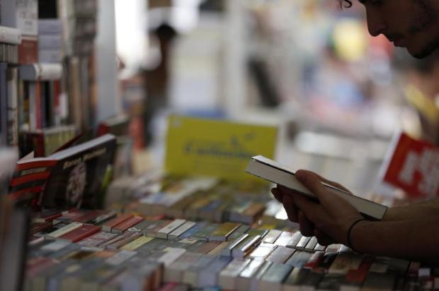 Feira do Livro vendeu 10% a menos em 2012 Félix Zucco/Agencia RBS