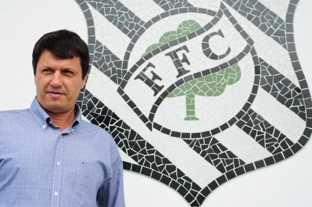 Adilson Batista é apresentado no Figueirense: "Venho com a alegria de um menino" Ricardo Wolffenbüttel/Agencia RBS Adilson Batista é apresentado no Figueirense: "Venho com a alegria de um menino" Ricardo Wolffenbüttel/Agencia RBS