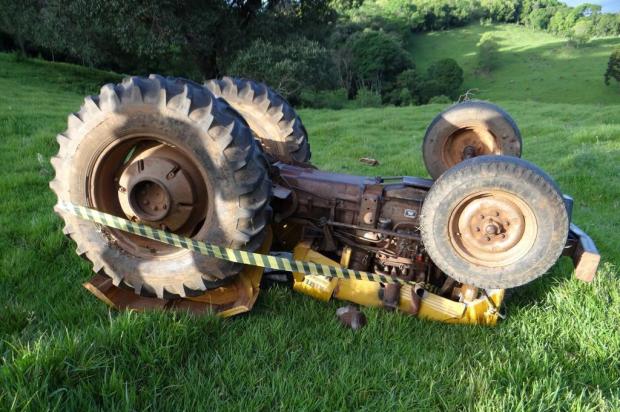 Agricultor morre em acidente com trator em Maximiliano de Almeida Adilson Costa/divulgação
