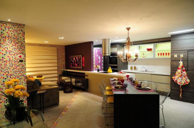 Ritmo mambo determina o tom e as cores no projeto do Apartamento Decorado Fernando Gomes/Agencia RBS Ritmo mambo determina o tom e as cores no projeto do Apartamento Decorado Fernando Gomes/Agencia RBS