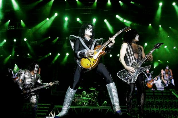 Confira o provável repertório do show do Kiss em Porto Alegre, comentado música a música Fernando Vergara/AP Confira o provável repertório do show do Kiss em Porto Alegre, comentado música a música Fernando Vergara/AP
