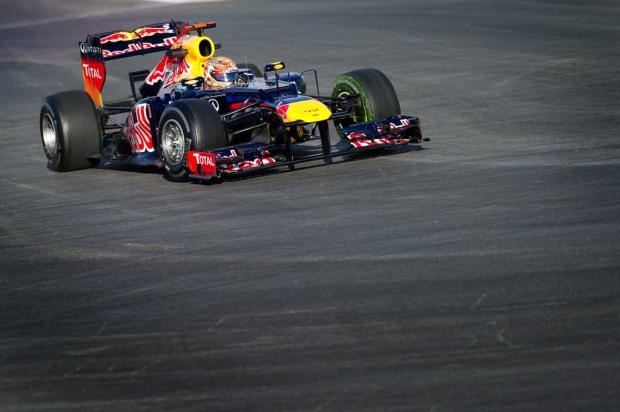 Alternador é dor de cabeça para Red Bull e esperança para Alonso JIM WATSON / AFP/