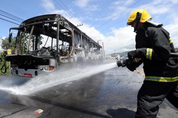 Vídeo: Motorista de ônibus incendiado revela que viu "a morte diante dos olhos" Guto Kuerten/Agencia RBS Vídeo: Motorista de ônibus incendiado revela que viu "a morte diante dos olhos" Guto Kuerten/Agencia RBS