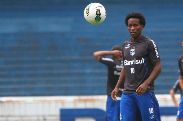 Grêmio encara a Portuguesa pela manutenção do segundo lugar Lucas Uebel/Grêmio/Divulgação Grêmio encara a Portuguesa pela manutenção do segundo lugar Lucas Uebel/Grêmio/Divulgação