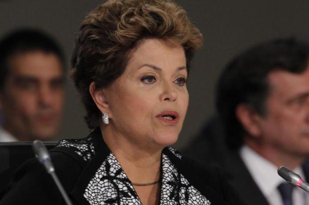 Dilma defende na Espanha estímulo ao crescimento e menor rigor fiscal como antídoto para a crise J.J. Guillen/AFP Dilma defende na Espanha estímulo ao crescimento e menor rigor fiscal como antídoto para a crise J.J. Guillen/AFP