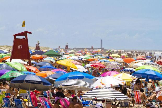 Sábado tem predomínio de sol e temperatura deve passar de 30º no RS Harleyson Almeida/Especial Sábado tem predomínio de sol e temperatura deve passar de 30º no RS Harleyson Almeida/Especial