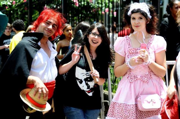 VÍDEO: Evento de Cosplay atrai centenas de pessoas em Porto Alegre Emílio Pedroso/Agencia RBS
