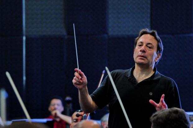 Ospa executa pela primeira vez a 'Sinfonia nº 7', de Mahler Emílio Pedroso/Agencia RBS Ospa executa pela primeira vez a 'Sinfonia nº 7', de Mahler Emílio Pedroso/Agencia RBS