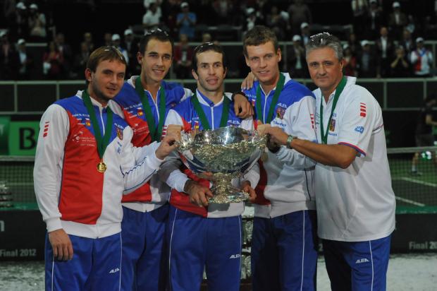 Stepanek bate Almagro e República Checa fatura a Copa Davis Michal Cizek,AFP/