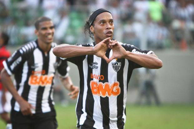 Presidente do Atlético-MG confirma renovação de Ronaldinho Bruno Cantini/Atlético-MG/