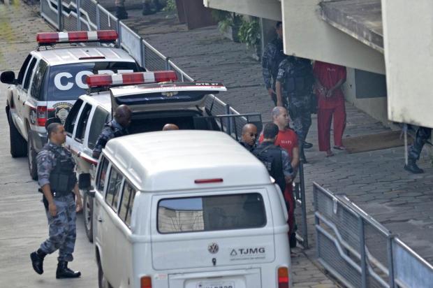 Juíza dispensa sete jurados no julgamento do goleiro Bruno Douglas Magno/Estadão Conteúdo Juíza dispensa sete jurados no julgamento do goleiro Bruno Douglas Magno/Estadão Conteúdo