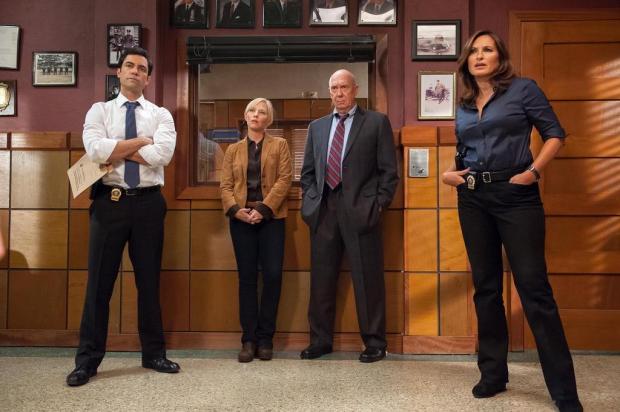 Caso complicado em "Law & Order" universal channel/divulgação Caso complicado em "Law & Order" universal channel/divulgação