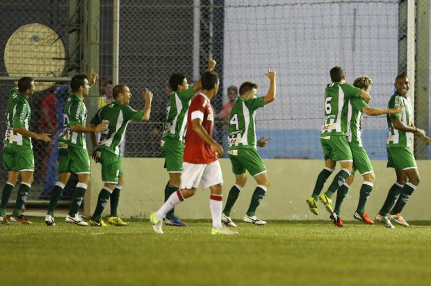 Juventude vence o Inter B de novo e vai enfrentar o Brasil-Pe na final da Copa Hélio Dourado Félix Zucco/Agência RBS Juventude vence o Inter B de novo e vai enfrentar o Brasil-Pe na final da Copa Hélio Dourado Félix Zucco/Agência RBS