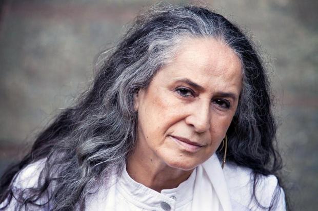 Shows de Maria Bethânia em Porto Alegre são reagendados para janeiro Leo Aversa/Divulgação Shows de Maria Bethânia em Porto Alegre são reagendados para janeiro Leo Aversa/Divulgação