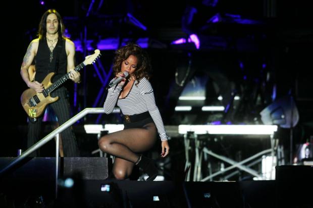 Jornalistas que cobrem turnê de Rihanna reclamam da cantora MÔNICA BENTO/AE Jornalistas que cobrem turnê de Rihanna reclamam da cantora MÔNICA BENTO/AE