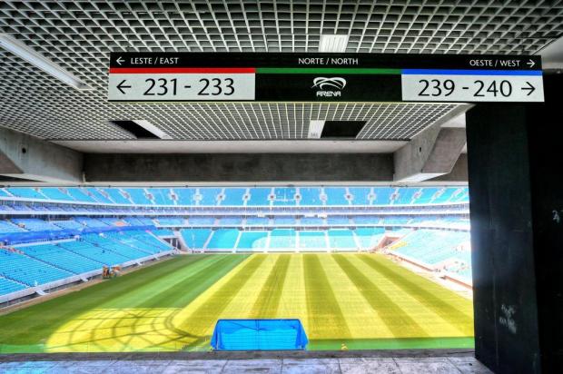 A 17 dias da inauguração, Arena ganha placas de sinalização de lugares Omar Freitas/Agencia RBS A 17 dias da inauguração, Arena ganha placas de sinalização de lugares Omar Freitas/Agencia RBS
