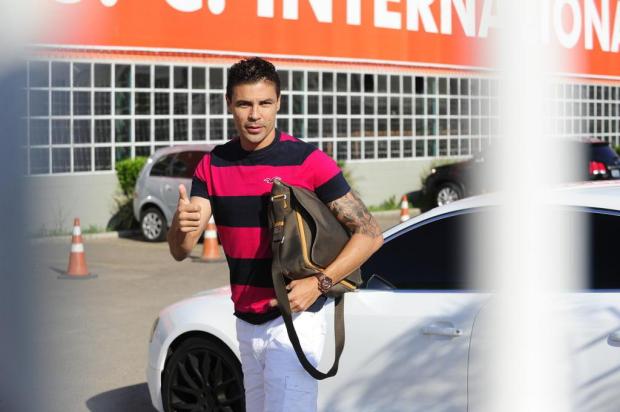 Rescisão entre o zagueiro Bolívar e o Inter deve ser assinada até a sexta-feira Ronaldo Bernardi/Agencia RBS