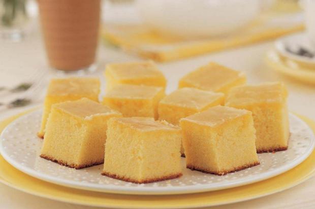 Bolo de laranja é opção para o lanche Ver Descrição/Ver Descrição Bolo de laranja é opção para o lanche Ver Descrição/Ver Descrição