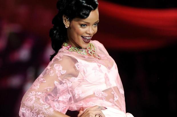 Roupa usada por Rihanna no desfile da Victoria's Secret foi criada duas horas antes do evento Evan Agostini/Invision/AP Roupa usada por Rihanna no desfile da Victoria's Secret foi criada duas horas antes do evento Evan Agostini/Invision/AP