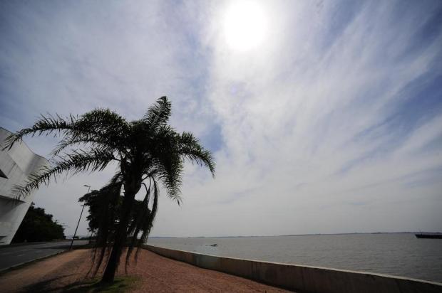 No dia mais quente desde fevereiro, temperatura vai a 39,1°C, em Campo Bom, e calor alimenta temporais Ronaldo Bernardi/Agência RBS No dia mais quente desde fevereiro, temperatura vai a 39,1°C, em Campo Bom, e calor alimenta temporais Ronaldo Bernardi/Agência RBS