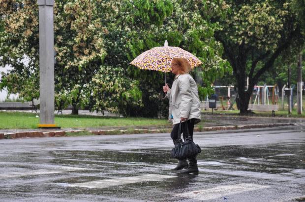 Frente fria provoca chuva em todas as regiões nesta sexta-feira Diogo Zanatta/Especial Frente fria provoca chuva em todas as regiões nesta sexta-feira Diogo Zanatta/Especial