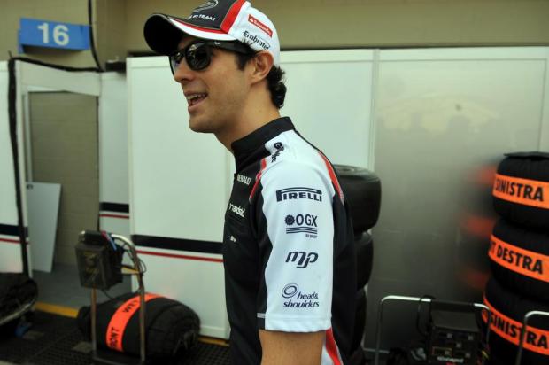 Bruno Senna pode correr pela Force India ou Caterham na próxima temporada NELSON ALMEIDA/AFP Bruno Senna pode correr pela Force India ou Caterham na próxima temporada NELSON ALMEIDA/AFP