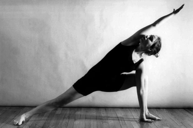 Descubra a postura de yoga ideal para o seu perfil Divugalção/stock.xchng