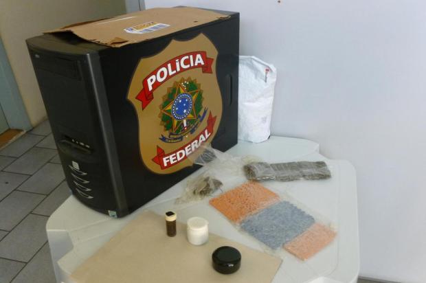 Polícia apreende mais de 800 compridos de ecstasy vendidos com ajuda das redes sociais em Encantado Polícia Federal/Divulgação Polícia apreende mais de 800 compridos de ecstasy vendidos com ajuda das redes sociais em Encantado Polícia Federal/Divulgação