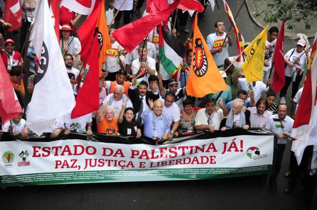 Marcha defende causa palestina em Porto Alegre Ricardo Duarte/Agencia RBS Marcha defende causa palestina em Porto Alegre Ricardo Duarte/Agencia RBS