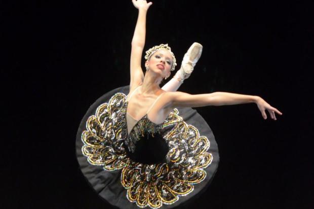Ballet Vera Bublitz apresenta 'O Lago dos Cisnes' Ballet Vera Bublitz/divulgação Ballet Vera Bublitz apresenta 'O Lago dos Cisnes' Ballet Vera Bublitz/divulgação
