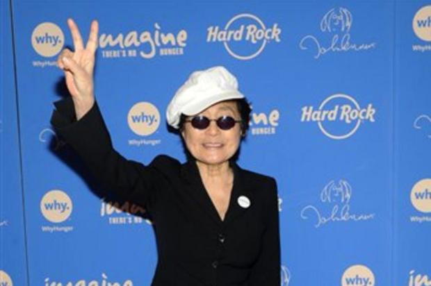 Yoko Ono lança linha de roupas inspirada em John Lennon Diane Bondareff/Invision