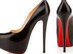 Falta ou excesso de exercícios e uso de salto alto maltratam das articulações Chistian Louboutin/divulgação